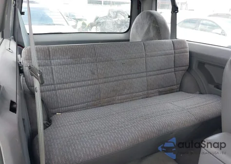 1997 Jeep Cherokee Sport z USA, uszkodzony, nr VIN 1J4FJ67S1VL570087